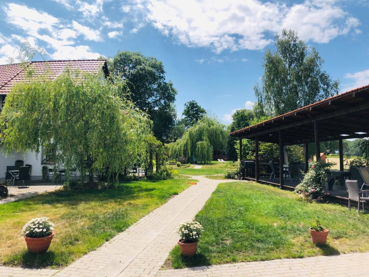 Hotel Weisse Muehle Breitenworbis Екстериор снимка