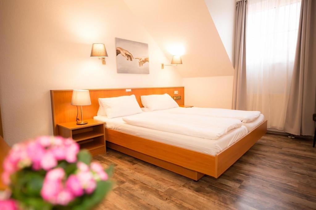 Hotel Weisse Muehle Breitenworbis Екстериор снимка